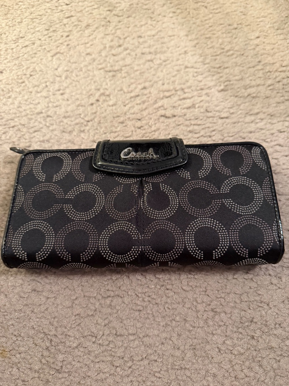 Coach Black Signature Pattern Continental Wallet